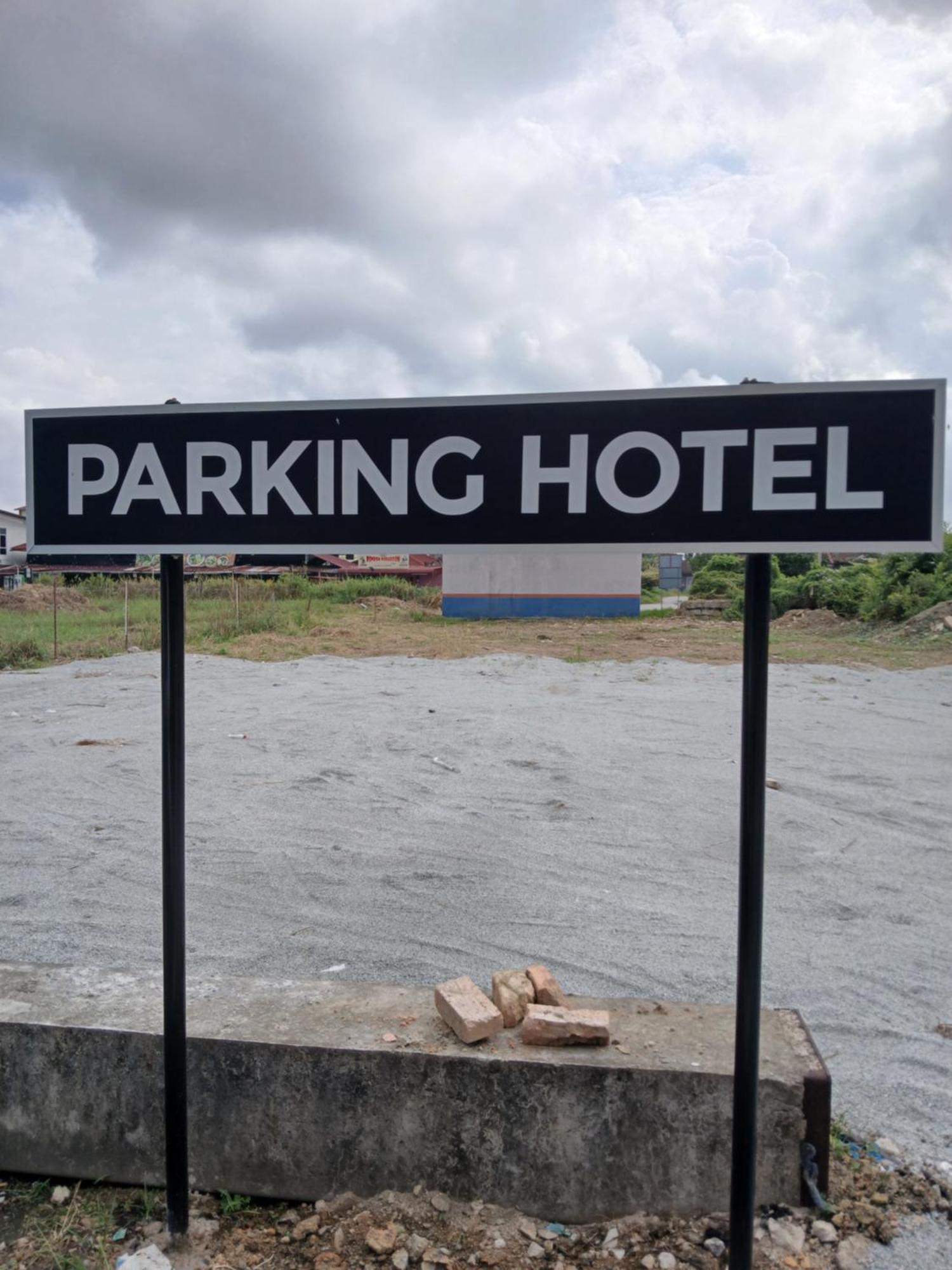 Tz Satellite Hotel, Kota Bharu Exteriör bild